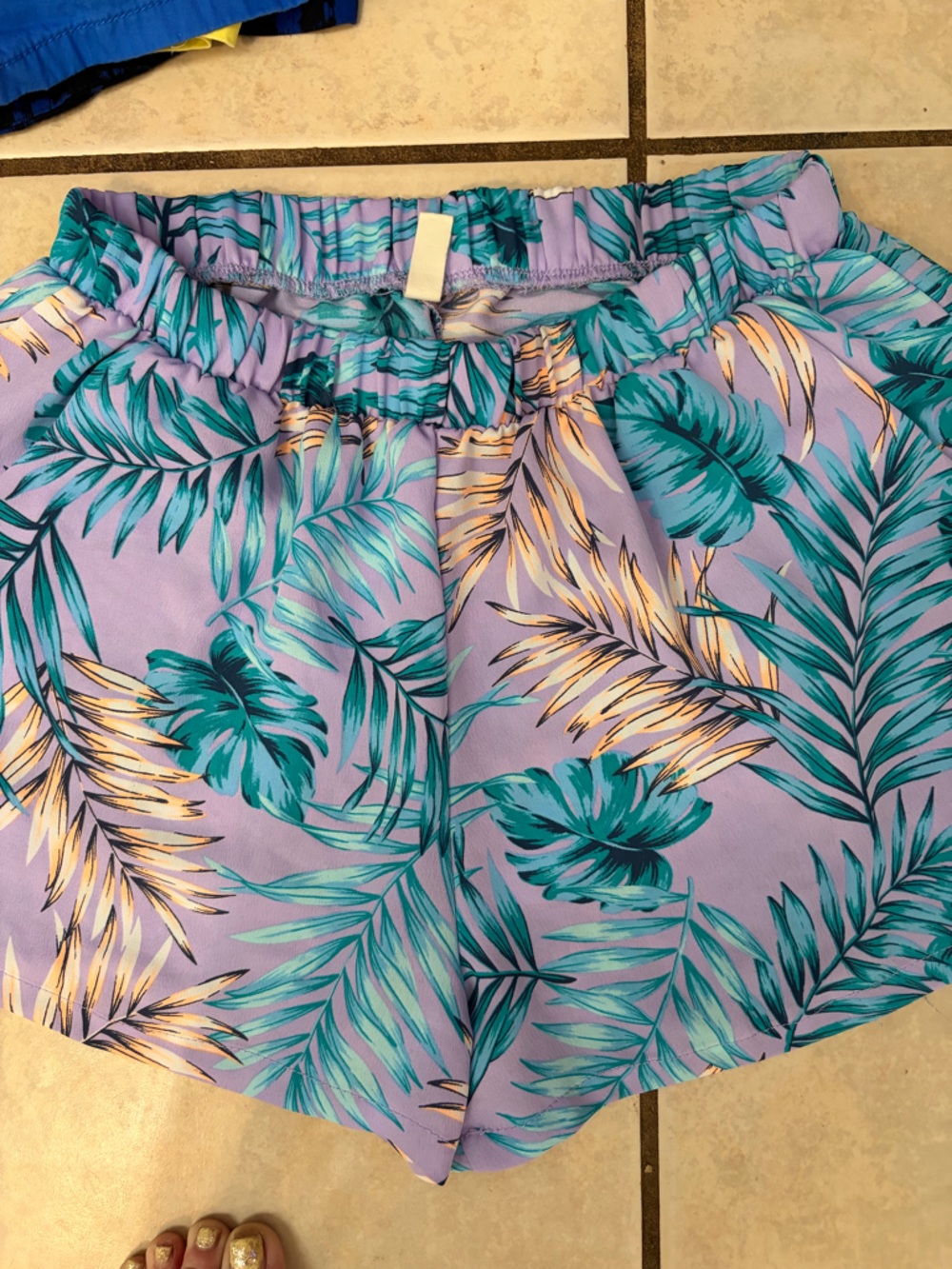 Tyche Lavender Palm-Print Crop Top with Teal Leaves